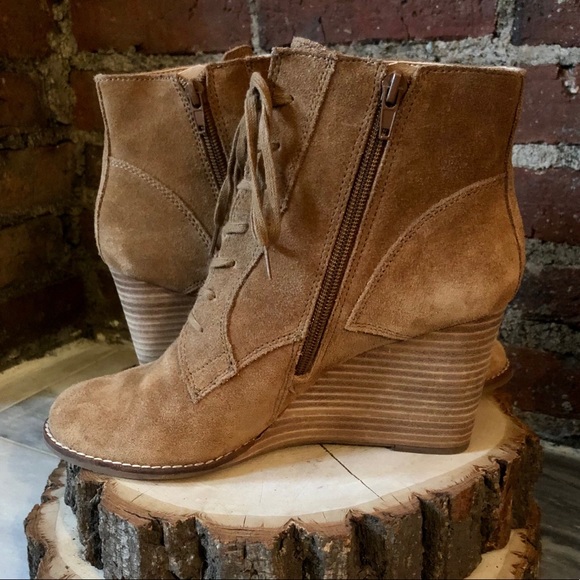 Lucky Brand Yelloh Female Booties - Picture 4 of 11